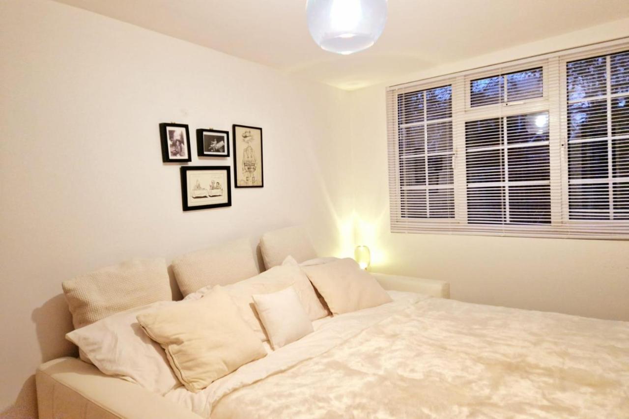 1 Bed Cottage-Museum View-Garden-Free Parking Weybridge Εξωτερικό φωτογραφία